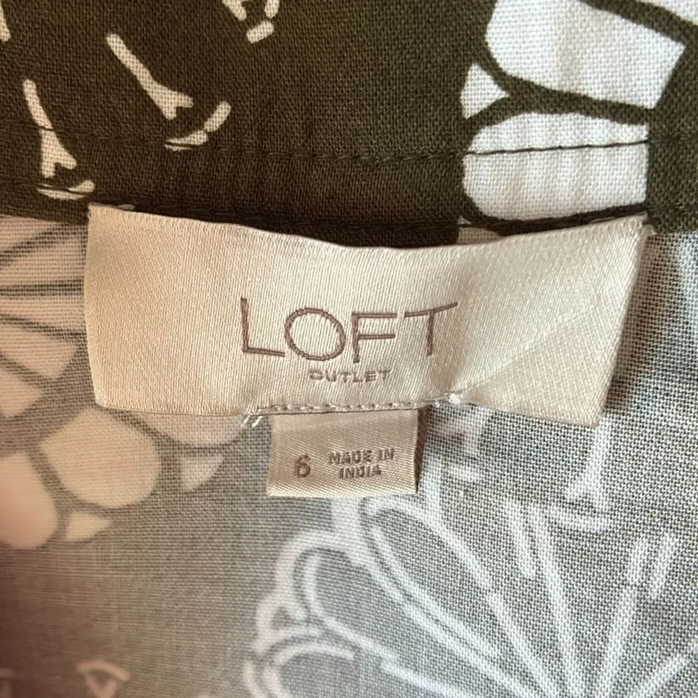 LOFT Skirt A-Line Size 6 Olive & White Floral with Pockets and Tie Front